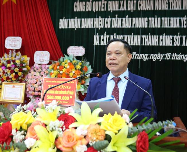 Đại diện con em xa quê xã Thiệu Trung phát biểu tại hội nghị